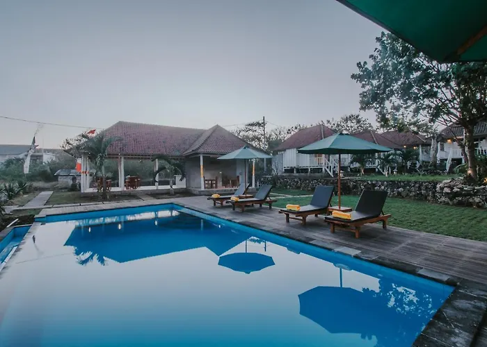 Paluh Huts Nusa Lembongan