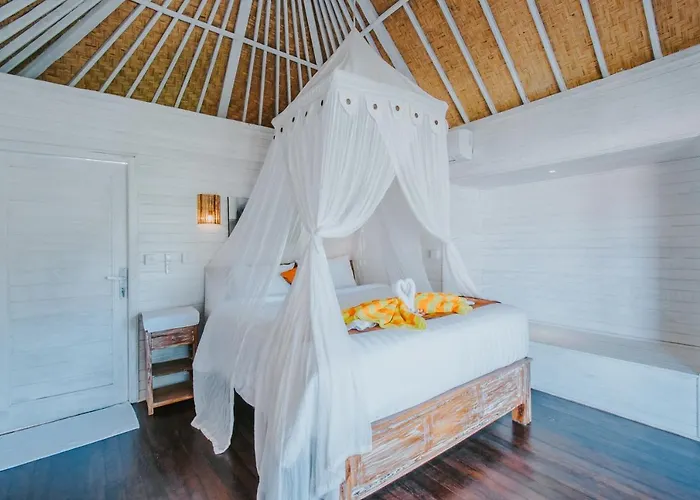 Paluh Huts Hotel