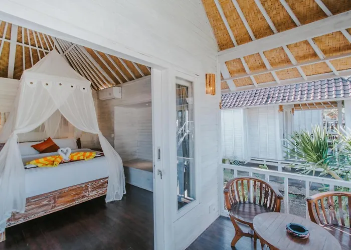 Hotel Paluh Huts 3*