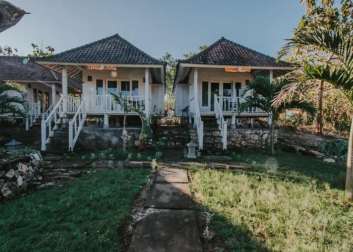Paluh Huts Nusa Lembongan