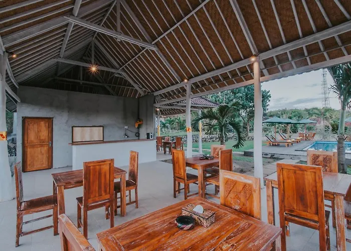 Hotel Paluh Huts 3*