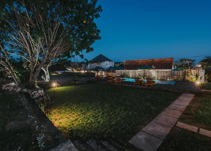 Paluh Huts 3* Nusa Lembongan