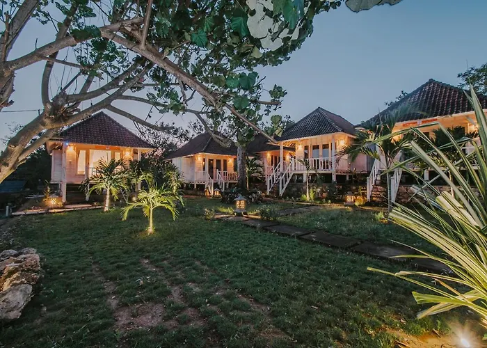 Hotel Paluh Huts Nusa Lembongan