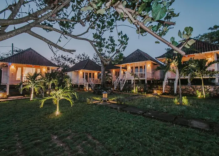 Hotel Paluh Huts 3*