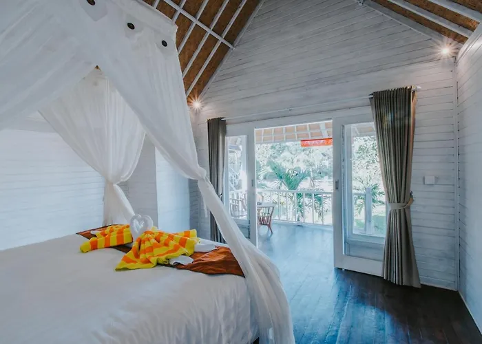 Hotel Paluh Huts