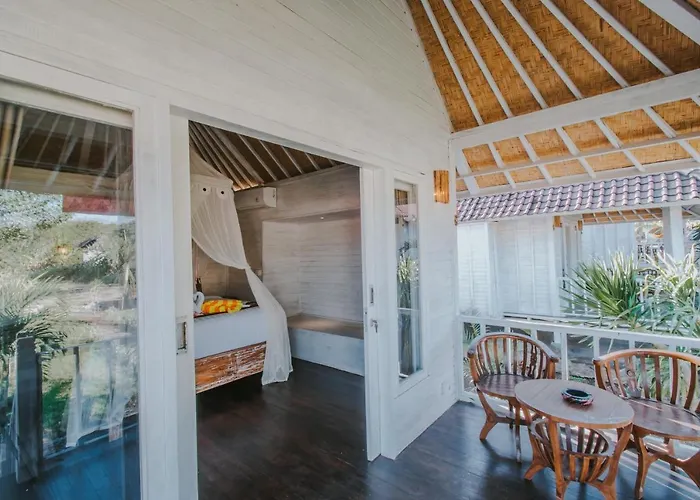 Hotel Paluh Huts 3*