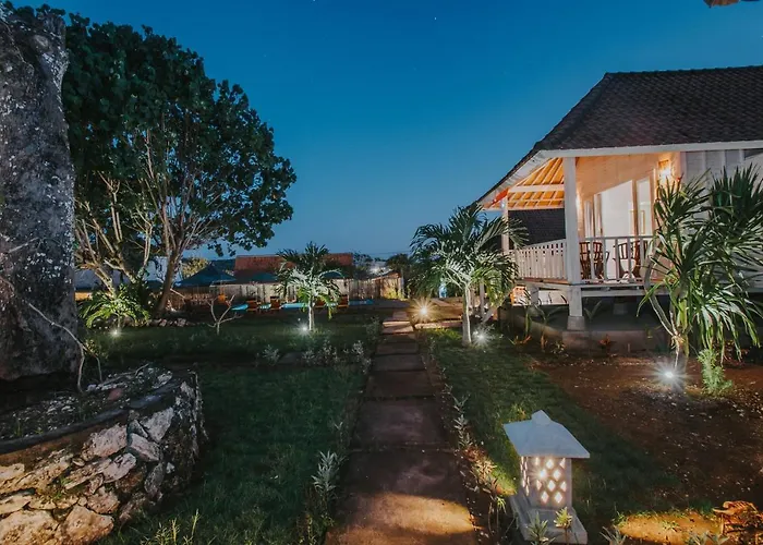 Paluh Huts